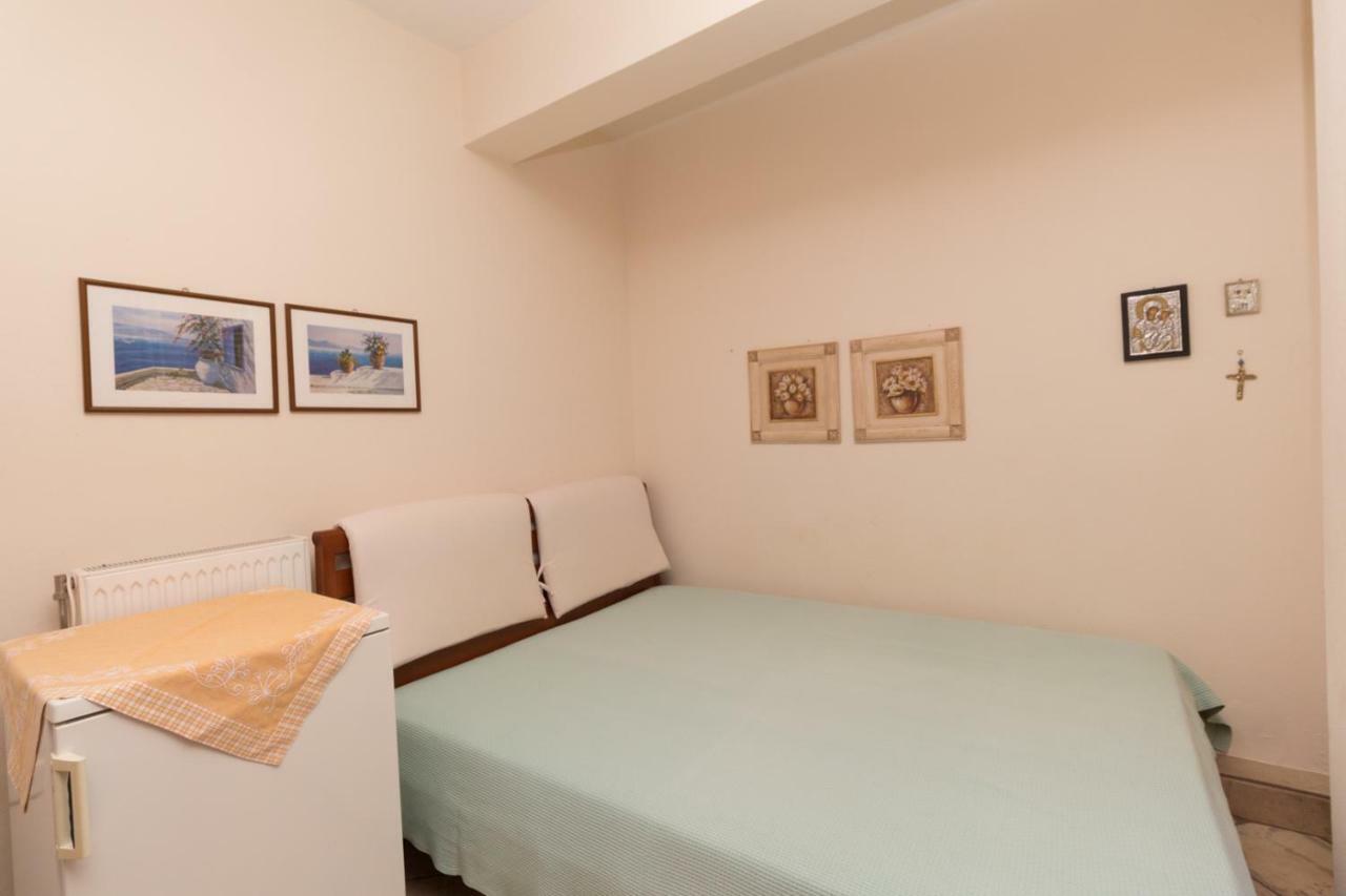 Kyrana Apartments Paliouri Extérieur photo